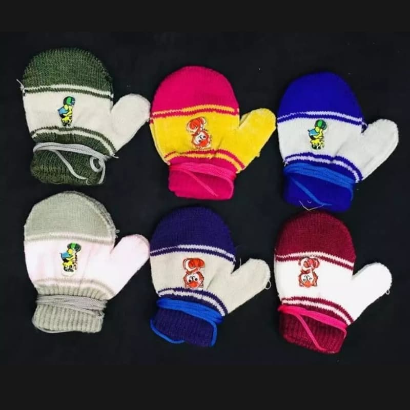 One Pairs of Woolen Gloves / Mittens for Newborn Babies – Multicolor